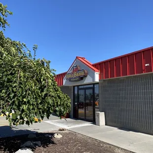 the outside of the restaurant