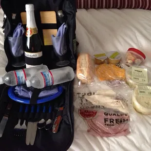 Picnic Pkg: Park entrance fees and a picnic lunch in an insulated back-pack, incl. Sparkling Apple Cider and homemade trail mix.