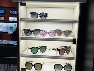 University Vision Centre - Westside