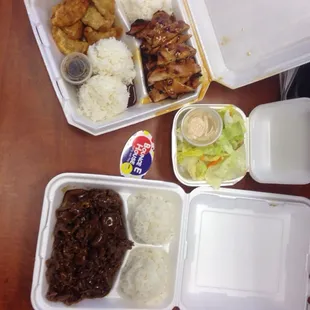 Chicken teriyaki / gyoza combo (extra rice, no salad). Beef teriyaki w salad. To go.