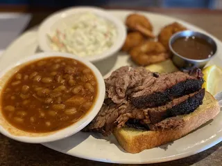 North and South Seafood & Smokehouse