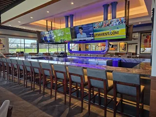 Five Four Restaurant & Drafthouse