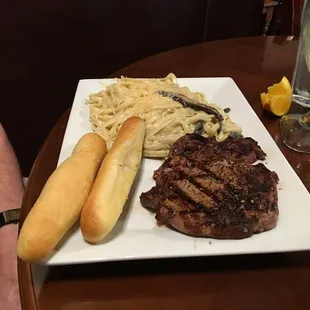Great flavor in the steak.