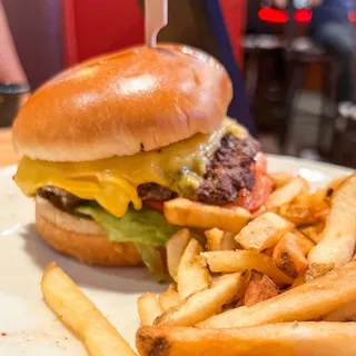 Classic Cheeseburger