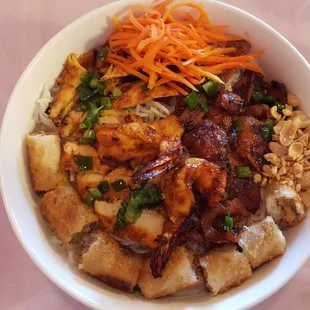 Combination Noodle Bowl