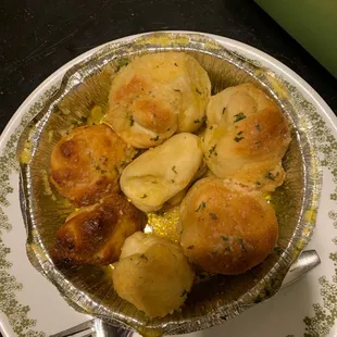 Garlic knots