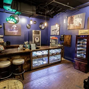 Grab a slice of hot pizza as well as many other convenience items at our sister concept next door- Apres Brulee!