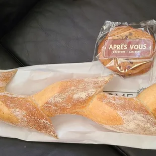 My favorite Acme bread!  And a $3 pack of chocolate chip cookies (3)!!!