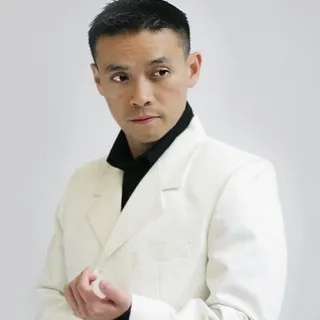 Hoang L.