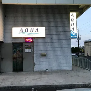 the entrance to the restaurant