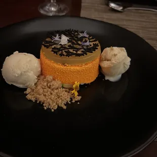 Pineapple cheesecake