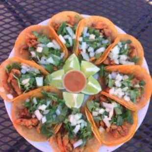 Deliciosos tacos en Aquino Taqueria