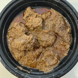 E2. Burmese Homestyle Masala Curry Beef