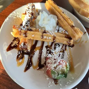 Cinnamon roll churros