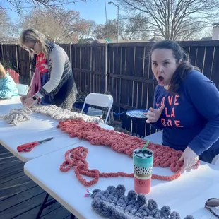 Chunky Knit Blanket Road Tour - GNO!