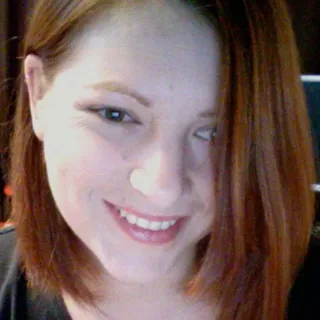 Elli J.