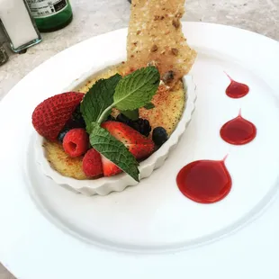 Delicious creme brûlée