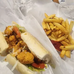 Poboy and fries