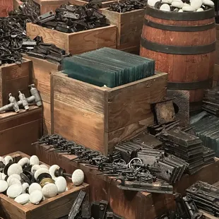 David Hawley described the cargo as the largest single collection of pre-civil war items in the world.