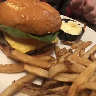 Cheeseburger in paradise!