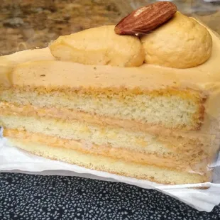 Caramel cake