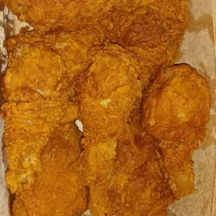 8 pcs dark meat fried chicken Tasty, well seasoned meat and crust Large parts unlike KFC Bang for the bucks