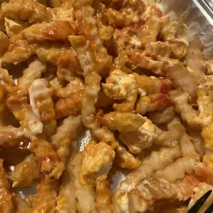 Solo las papas sin pinche pollo. Only the fries without the chicken I ordered. Please don't buy here. Porfavor no compren aqui.