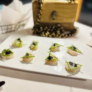Carpaccio Di Capesante, scallops x caviar