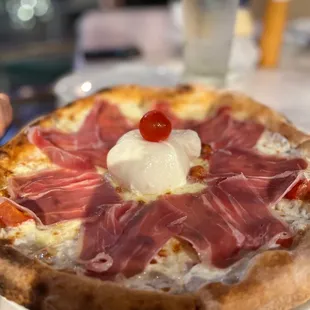 Best burrata, mozzarella, and prosciutto pizza ever