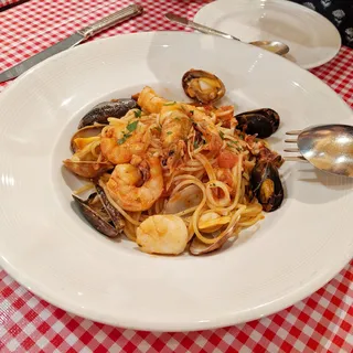 Spaghetti Alla Scoglio