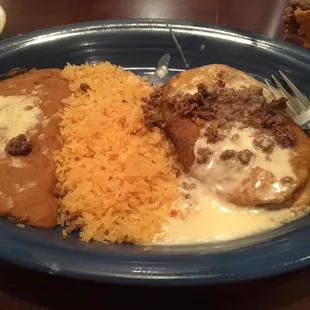 Beans, rice and chili rellano