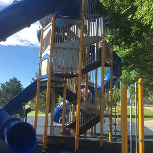 Arapaho Park - Huge tower