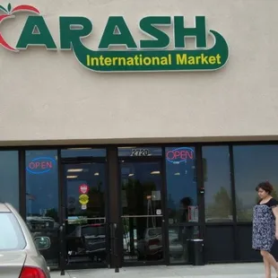 Arash International Market