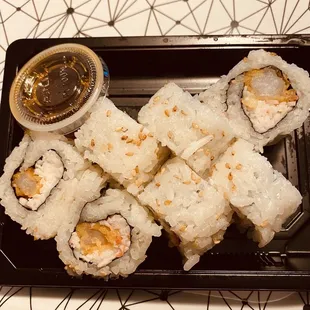 The rice is sooooooo dry. These tempura rolls were GROSS