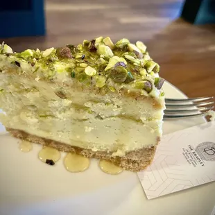 Pistachio cheesecake with honey drizzle