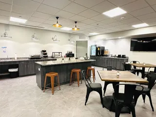 Hamburg Inn & Suites