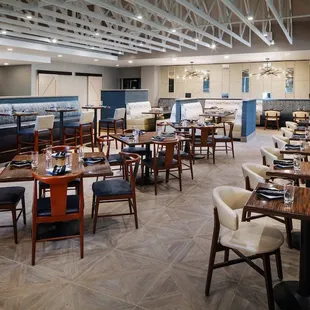 2020 Updated and Renovated ArborTree Lounge at DoubleTree Ann Arbor