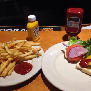 This meal right here gave me terrible food poisoning for 2 days!!