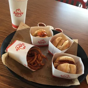 Great meal for $5! (Items are $1 each during happy hour) and I&apos;ll be getting a shake for dessert.