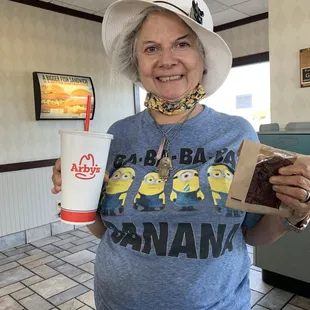 Diana with her Tea,and salted caramel cookie