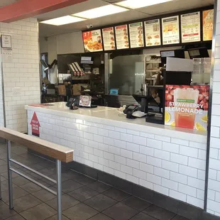8/31/23 (thu): Arby's Interior Ordering Counter