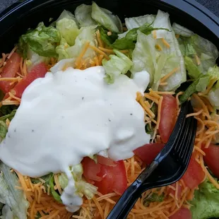 Salad with ranch