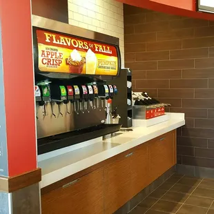 Fountain drink station well supplied and clean, plenty of space to move about