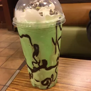 Mint Chocolate Swirl Shake (limited time)