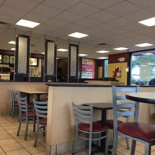 the inside of a fast food restaurant
