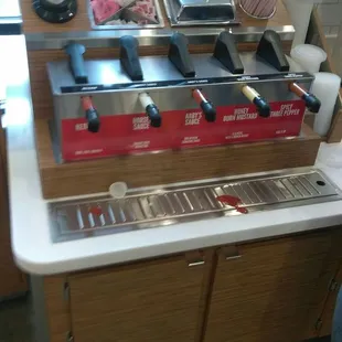 Sauce bar. You have to ask up front for BBQ sauce.