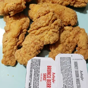 chicken wings, fried chicken wings, poultry, bbq chicken, chicken, chicken wings and fried chicken, food, bbq wings, fried chicken