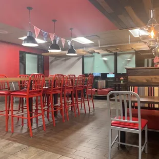 Indoor seating area - new seating and lots of options