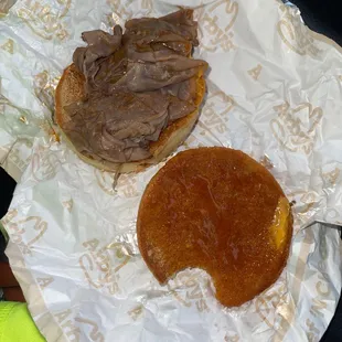 Voilà the red ranch I asked not to add. What if I were allergic?