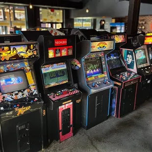Retro arcade games from the 70s, 80s and 90s!